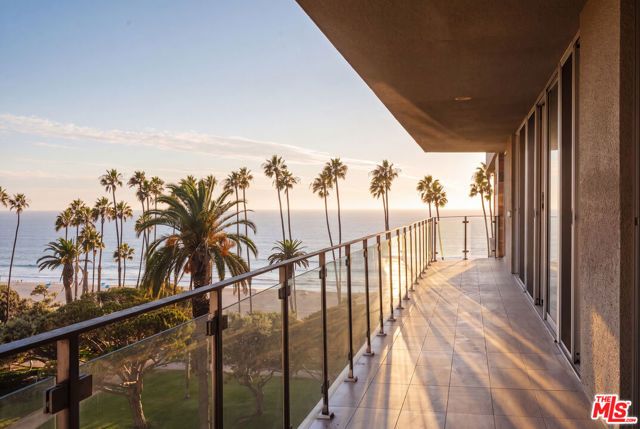 515 Ocean Avenue SPHC, Santa Monica, CA 90402