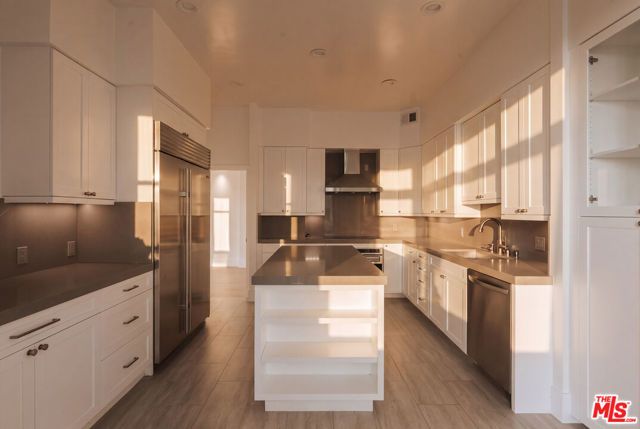 515 Ocean Avenue SPHC, Santa Monica, CA 90402