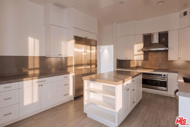 515 Ocean Avenue SPHC, Santa Monica, CA 90402