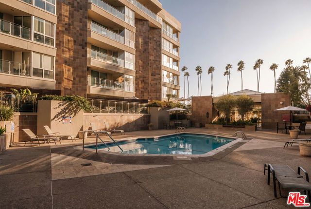515 Ocean Avenue SPHC, Santa Monica, CA 90402