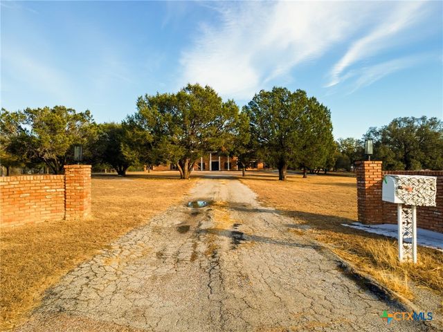 102 Mesa Drive, Gatesville, TX 76528