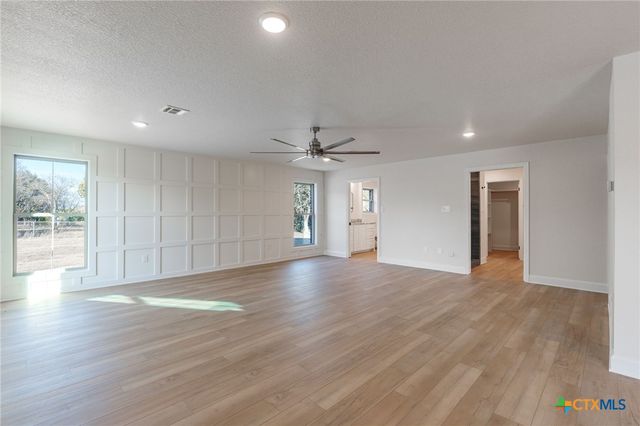 102 Mesa Drive, Gatesville, TX 76528