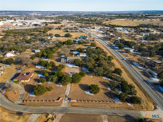 102 Mesa Drive, Gatesville, TX 76528