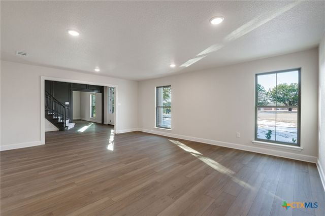 102 Mesa Drive, Gatesville, TX 76528