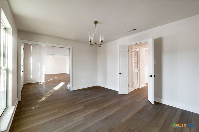 102 Mesa Drive, Gatesville, TX 76528