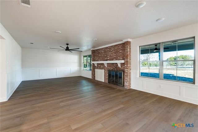 102 Mesa Drive, Gatesville, TX 76528