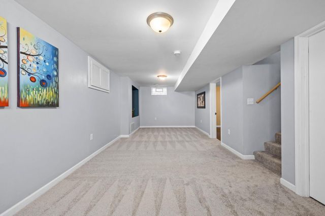 1677 Thomas Avenue, Saint Paul, MN 55104