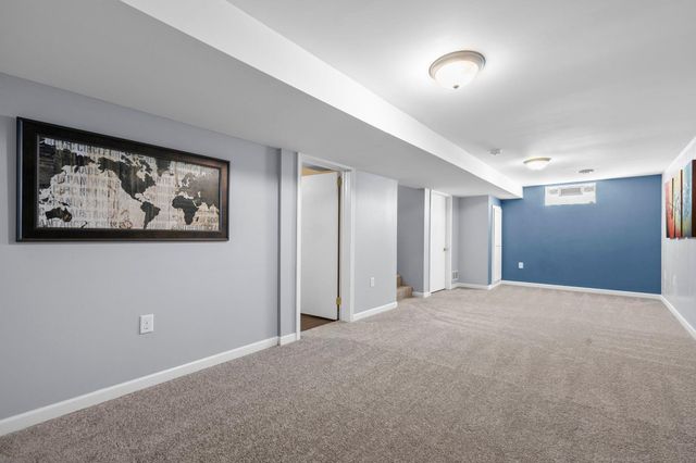 1677 Thomas Avenue, Saint Paul, MN 55104