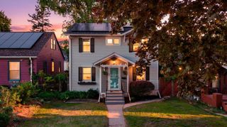 1677 Thomas Avenue, Saint Paul, MN 55104