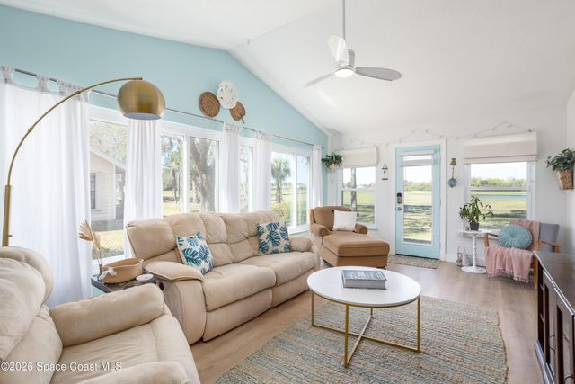 826 Ridge Lake Drive, Melbourne, FL 32940