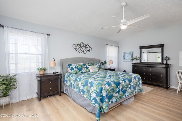 826 Ridge Lake Drive, Melbourne, FL 32940