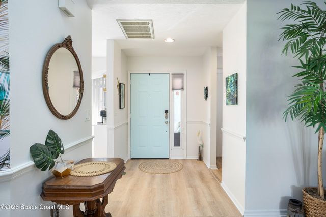 826 Ridge Lake Drive, Melbourne, FL 32940