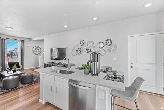 391 E HALLS CREEK RD, Saratoga Springs, UT 84045