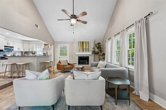 1615 NW 42nd Place, Oklahoma City, OK 73118