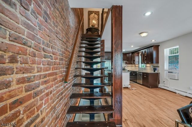 112 9Th Ave W, Newark City, NJ 07107