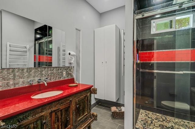 112 9Th Ave W, Newark City, NJ 07107