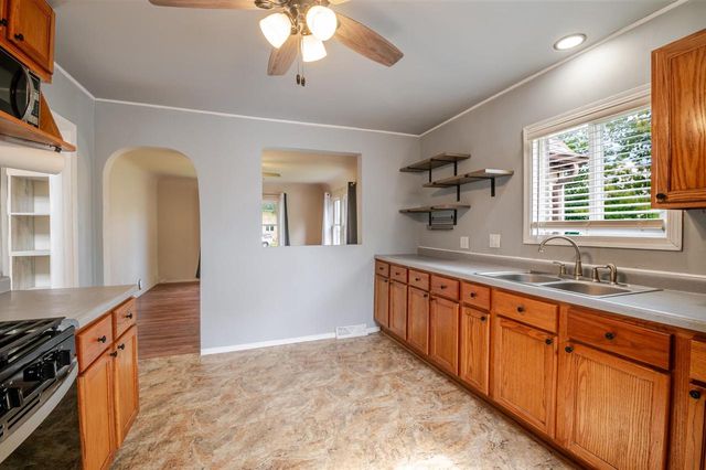 1105 LINCOLN STREET, Green Bay, WI 54303