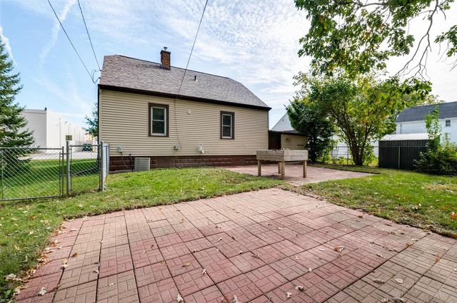 1105 LINCOLN STREET, Green Bay, WI 54303