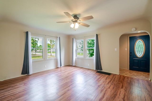 1105 LINCOLN STREET, Green Bay, WI 54303