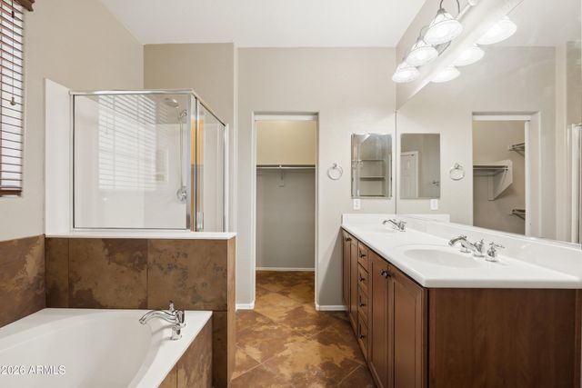 15990 W PAPAGO Street, Goodyear, AZ 85338