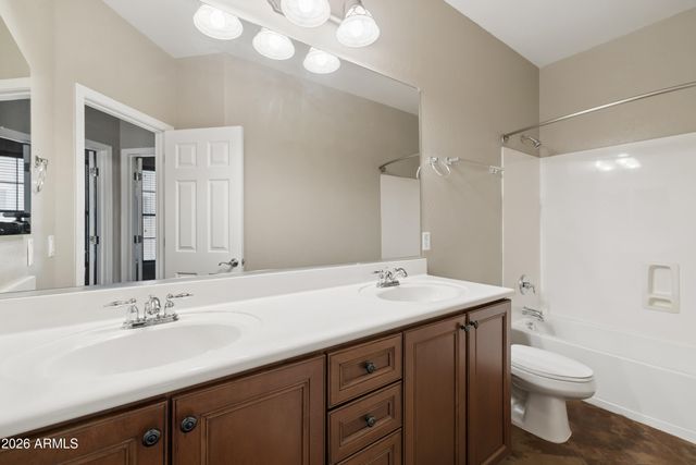 15990 W PAPAGO Street, Goodyear, AZ 85338