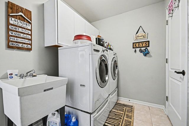 515 Buckingham Place, Shorewood, IL 60404