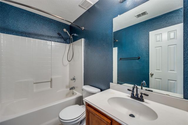 1304 Sierra Blanca Drive, Wylie, TX 75098