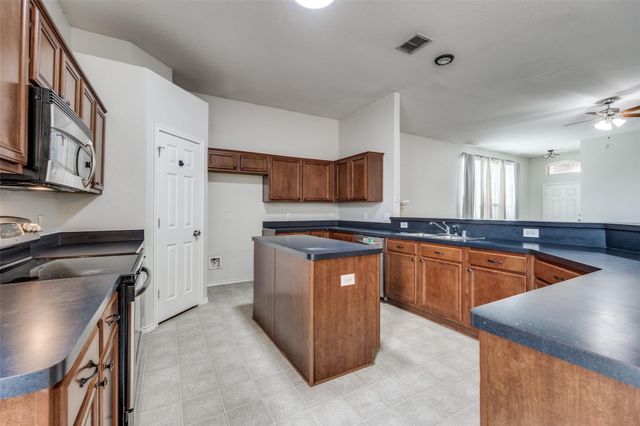 1304 Sierra Blanca Drive, Wylie, TX 75098