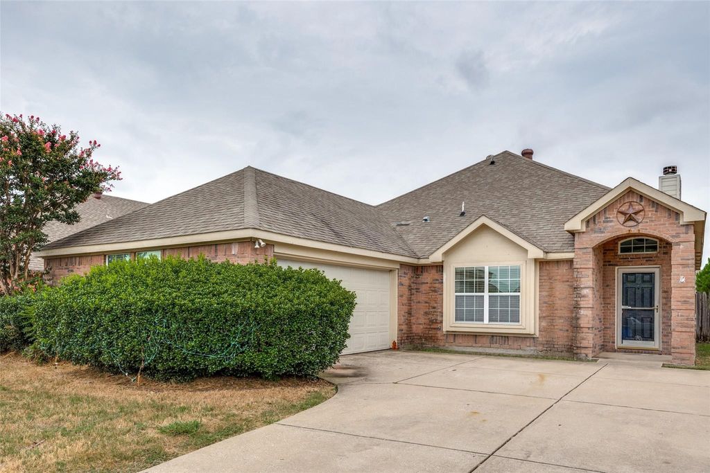 1304 Sierra Blanca Drive, Wylie, TX 75098