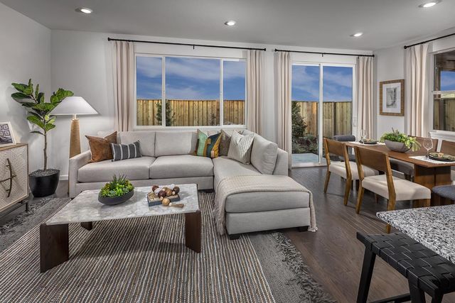 461 Walk About Way, Hollister, CA 95023