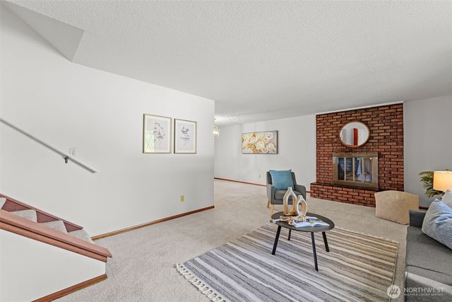 918 Altadena Avenue, Fircrest, WA 98466