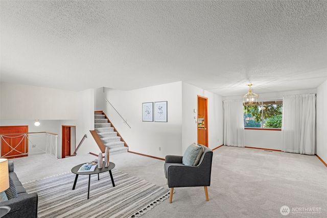 918 Altadena Avenue, Fircrest, WA 98466