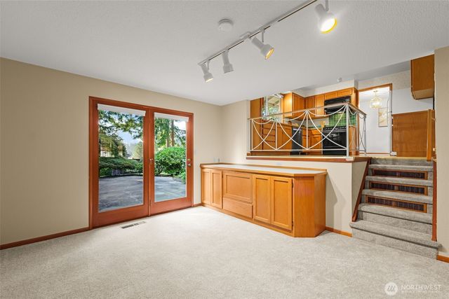 918 Altadena Avenue, Fircrest, WA 98466
