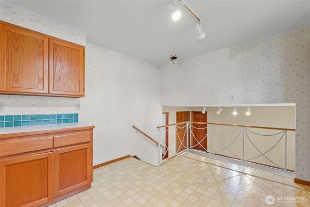 918 Altadena Avenue, Fircrest, WA 98466