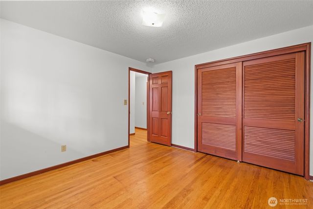 918 Altadena Avenue, Fircrest, WA 98466
