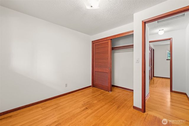 918 Altadena Avenue, Fircrest, WA 98466