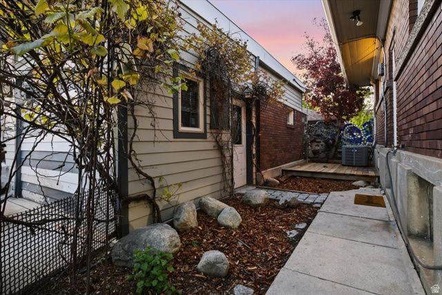 1194 S 500 E, Salt Lake City, UT 84105