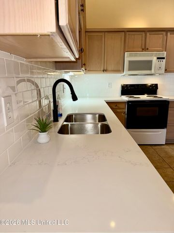 1003 Charmant Place, Ridgeland, MS 39157