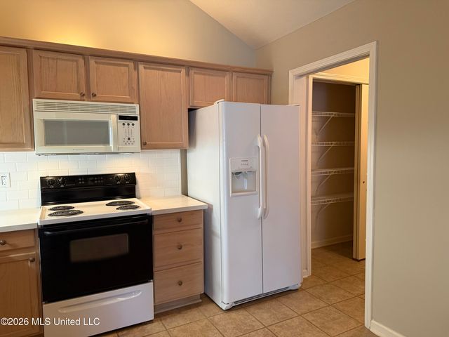 1003 Charmant Place, Ridgeland, MS 39157