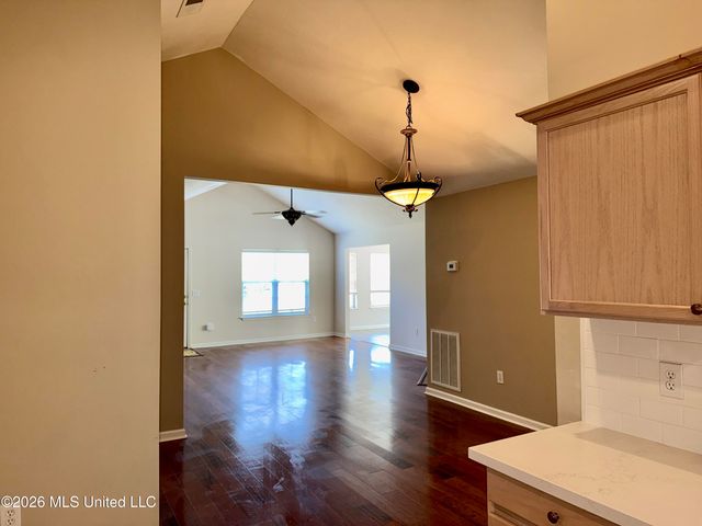 1003 Charmant Place, Ridgeland, MS 39157