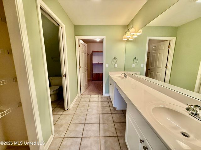 1003 Charmant Place, Ridgeland, MS 39157