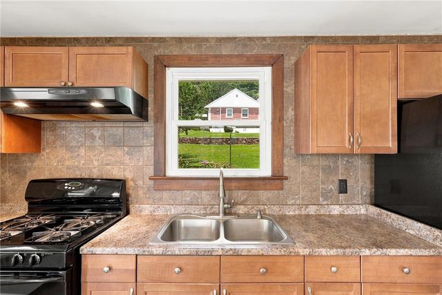 1135 East Susquehanna Street, Salisbury Twp, PA 18103