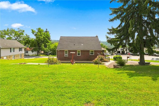 1135 East Susquehanna Street, Salisbury Twp, PA 18103