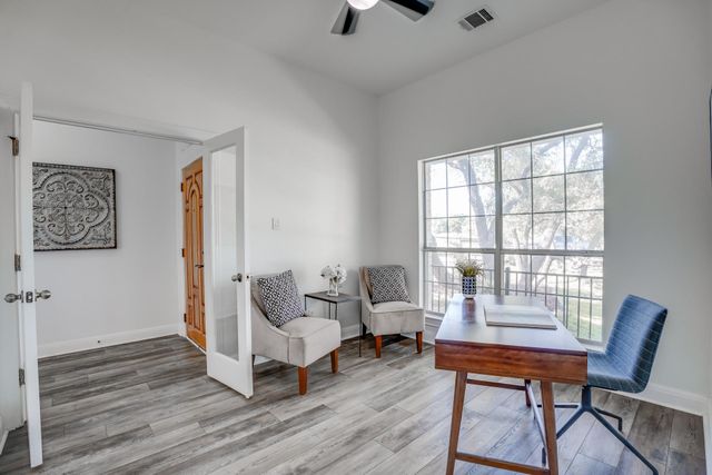 2016 Hidden Hills DR, Dripping Springs, TX 78620