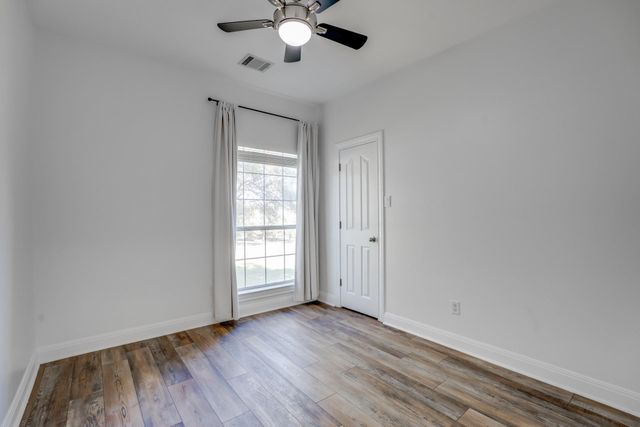 2016 Hidden Hills DR, Dripping Springs, TX 78620