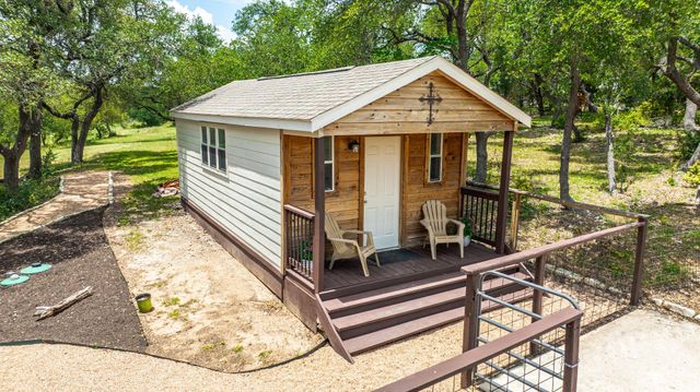 2016 Hidden Hills DR, Dripping Springs, TX 78620