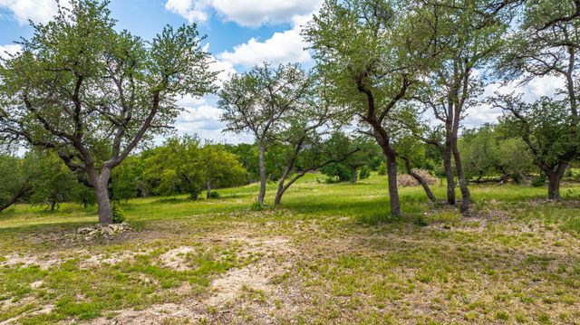 2016 Hidden Hills DR, Dripping Springs, TX 78620