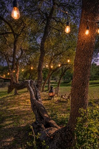 2016 Hidden Hills DR, Dripping Springs, TX 78620