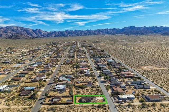 6543 Ivanpah, Twentynine Palms, CA 92277