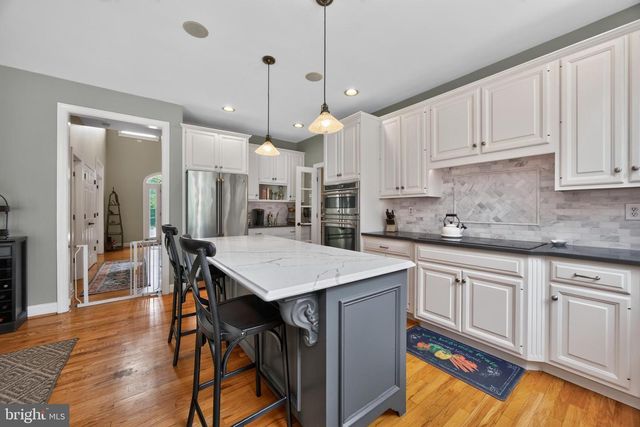 1051 HAVERHILL RD, Chester Springs, PA 19425